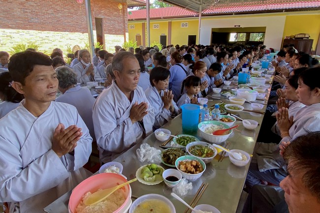 One-Day Peaceful Retreat at Suoi Phap Pagoda