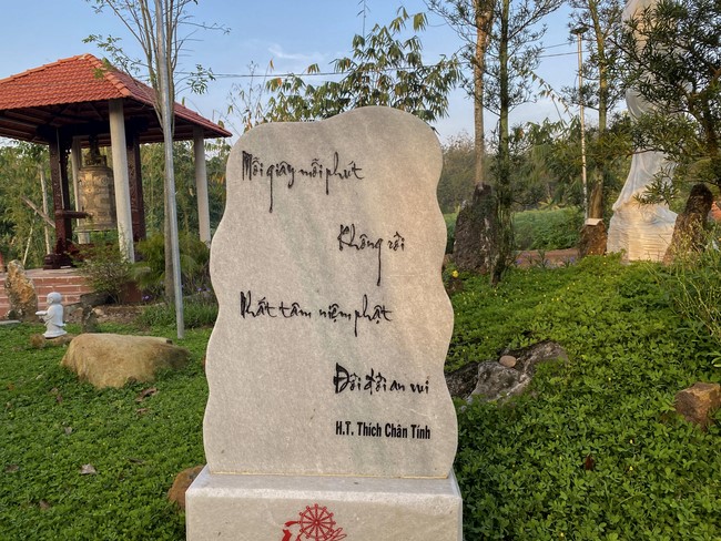 One-Day Peaceful Retreat at Suoi Phap Pagoda