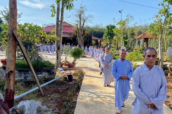 One-Day Peaceful Retreat at Suoi Phap Pagoda