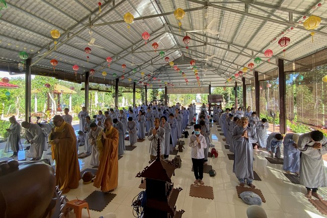One-Day Peaceful Retreat at Suoi Phap Pagoda