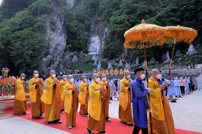 Chùa Cổ Am: Lễ quy y Tam bảo lần 1 năm 2022