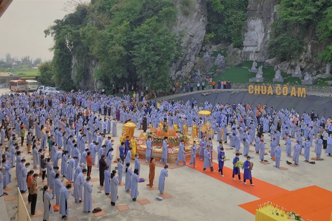 Chùa Cổ Am: Lễ quy y Tam bảo lần 1 năm 2022