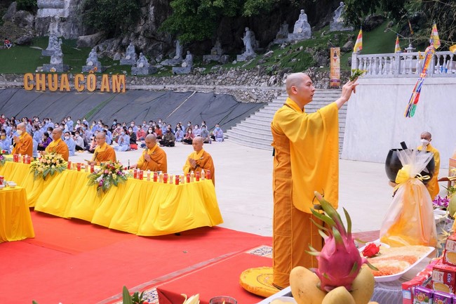 Chùa Cổ Am: Lễ quy y Tam bảo lần 1 năm 2022