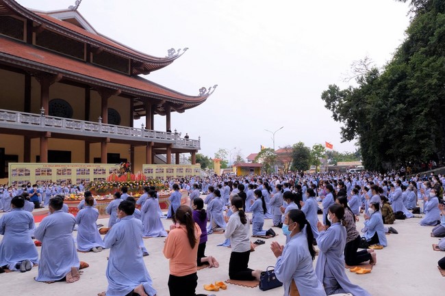 Chùa Cổ Am: Lễ quy y Tam bảo lần 1 năm 2022