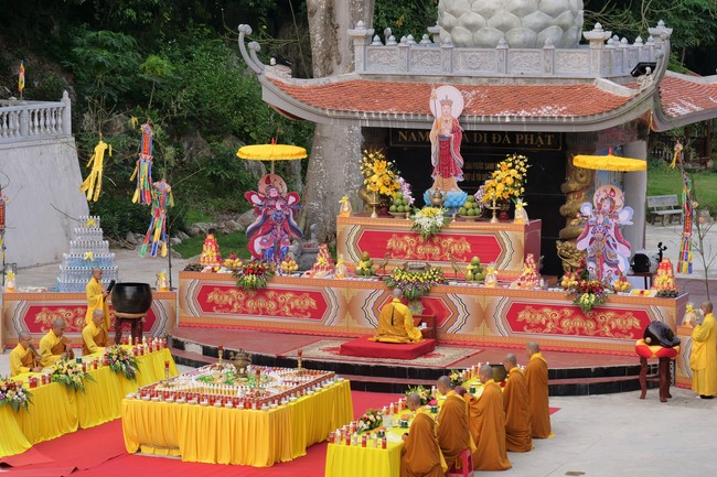 Chùa Cổ Am: Lễ quy y Tam bảo lần 1 năm 2022