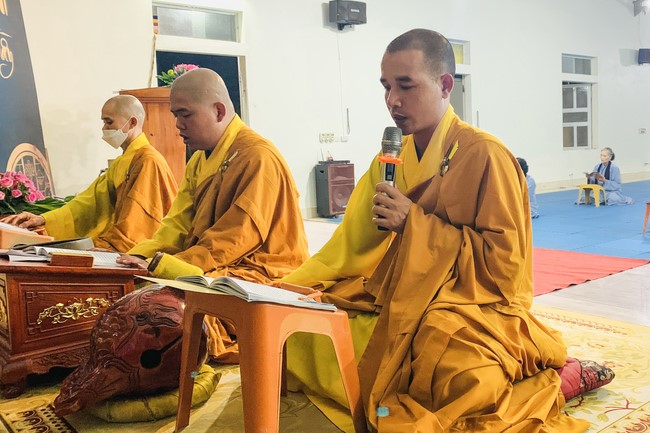 Chùa Đống Cao: Ngày thứ Ba Khóa tu Học Theo Hạnh Phật lần 16