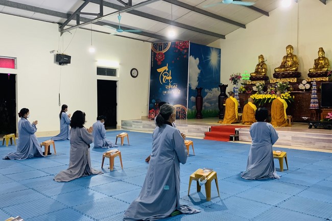 Chùa Đống Cao: Ngày thứ Ba Khóa tu Học Theo Hạnh Phật lần 16