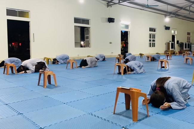 Chùa Đống Cao: Ngày thứ Ba Khóa tu Học Theo Hạnh Phật lần 16