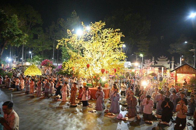 Lễ sám hối 14/01 Ất Tỵ