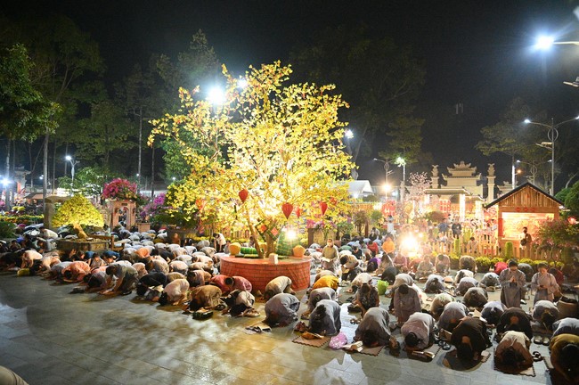 Lễ sám hối 14/01 Ất Tỵ