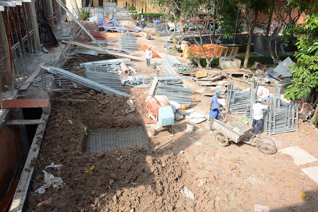 Concrete Pouring the 3rd Floor of the Multifunctional Building