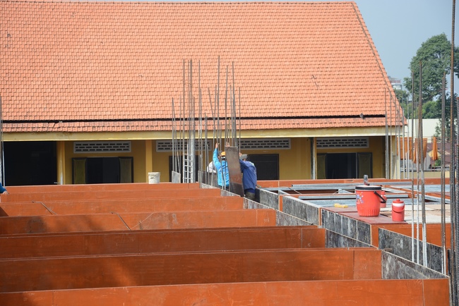 Concrete Pouring the 3rd Floor of the Multifunctional Building