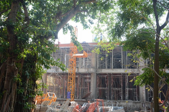 Concrete Pouring the 3rd Floor of the Multifunctional Building