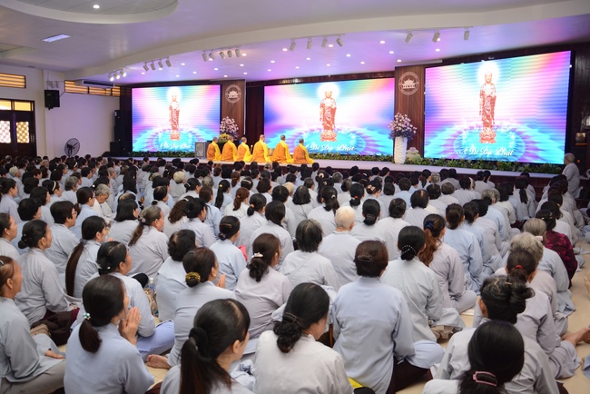 Tu niệm Phật một ngày