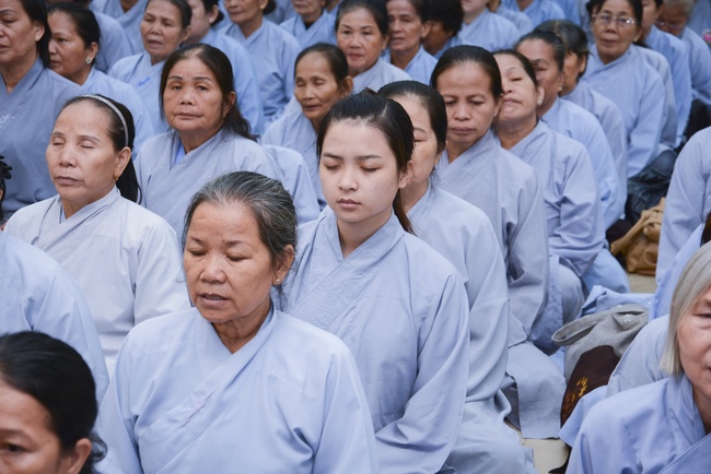 Tu niệm Phật một ngày