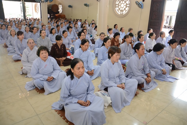 Tu niệm Phật một ngày