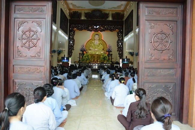 Tu niệm Phật một ngày