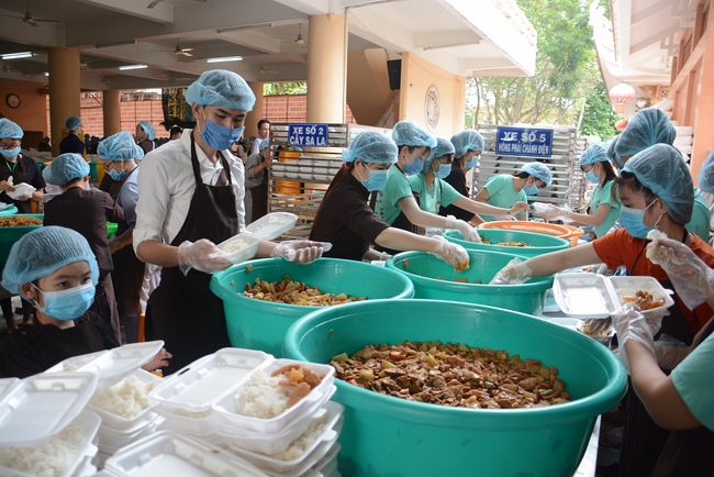 Tu niệm Phật một ngày