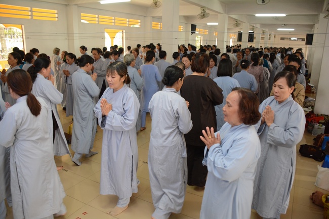 Tu niệm Phật một ngày