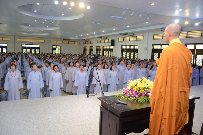 Tu niệm Phật một ngày