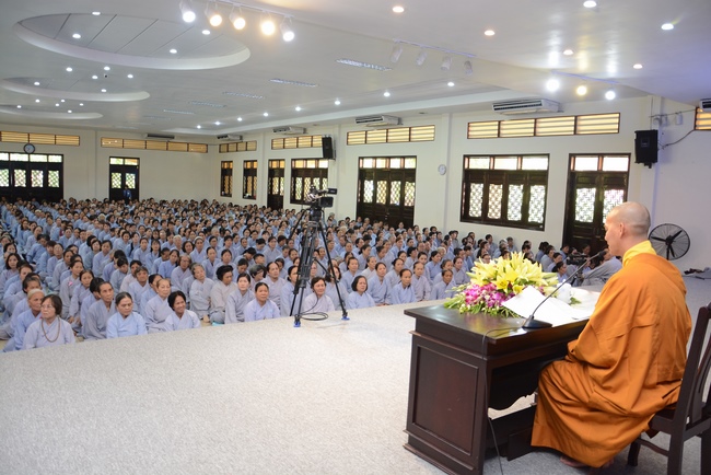 Tu niệm Phật một ngày