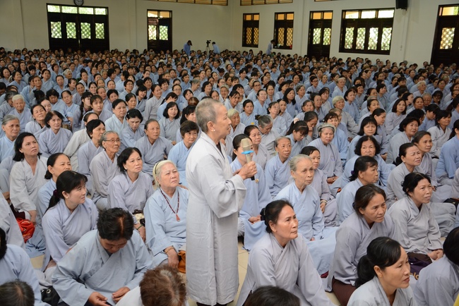 Tu niệm Phật một ngày