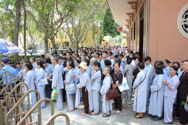 Tu niệm Phật một ngày