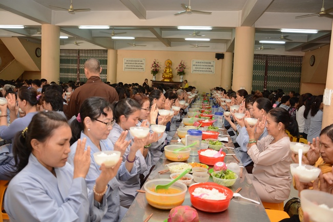 Tu niệm Phật một ngày