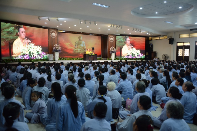 Tu niệm Phật một ngày