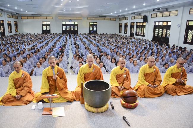 Tu niệm Phật một ngày