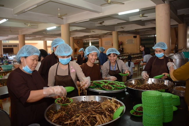 Khóa tu thiếu nhi “Em Về Bên Phật”