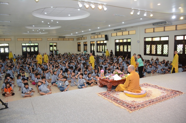 Khóa tu thiếu nhi “Em Về Bên Phật”