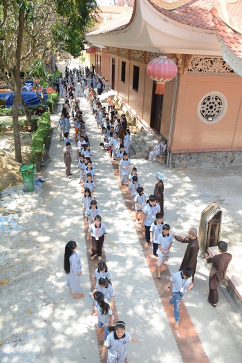 Khóa tu thiếu nhi “Em Về Bên Phật”