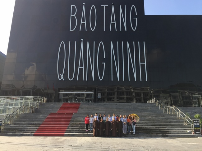 Tham quan danh lam thắng cảnh tại Quảng Ninh (phần 1)