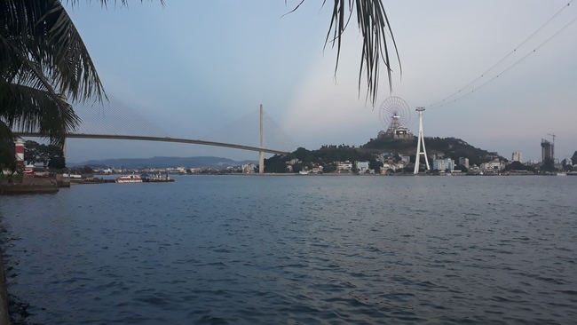 Tham quan danh lam thắng cảnh tại Quảng Ninh (phần 1)