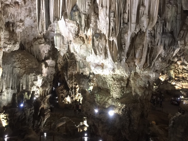 Tham quan danh lam thắng cảnh tại Quảng Ninh (phần 1)