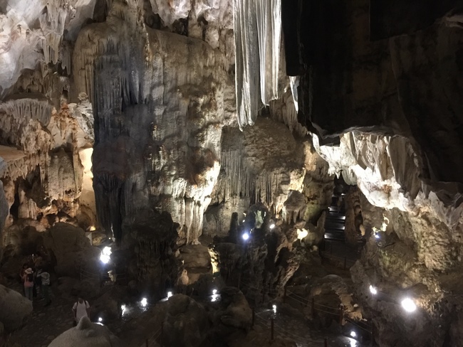 Tham quan danh lam thắng cảnh tại Quảng Ninh (phần 1)