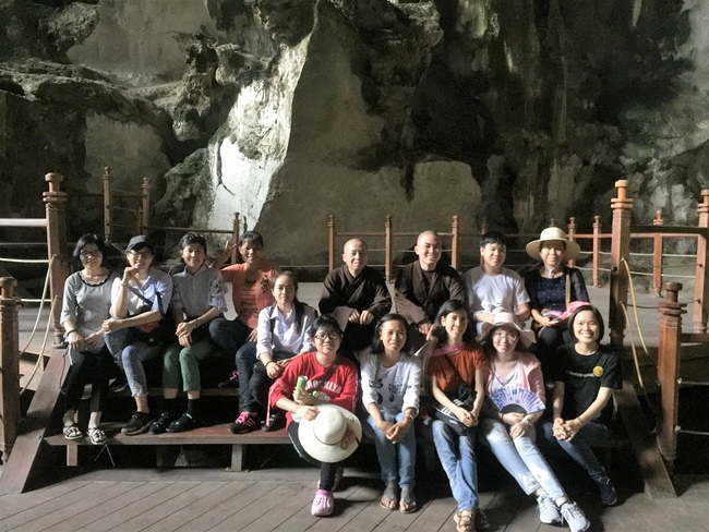 Tham quan danh lam thắng cảnh tại Quảng Ninh (phần 1)