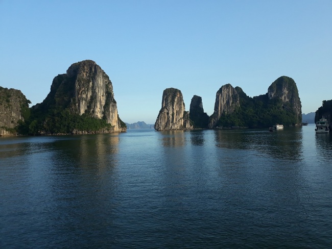 Tham quan danh lam thắng cảnh tại Quảng Ninh (phần 1)