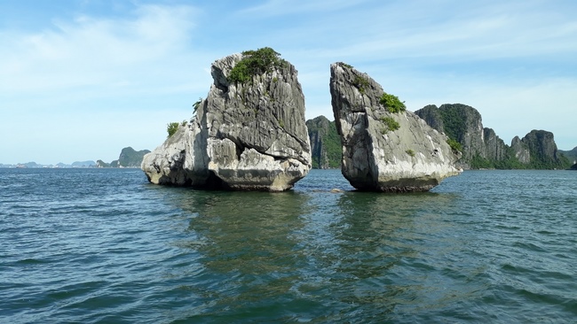 Tham quan danh lam thắng cảnh tại Quảng Ninh (phần 1)