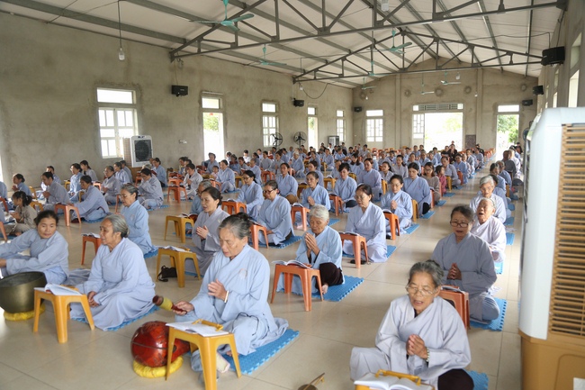 One - Day Retreat at Dong Cao Pagoda