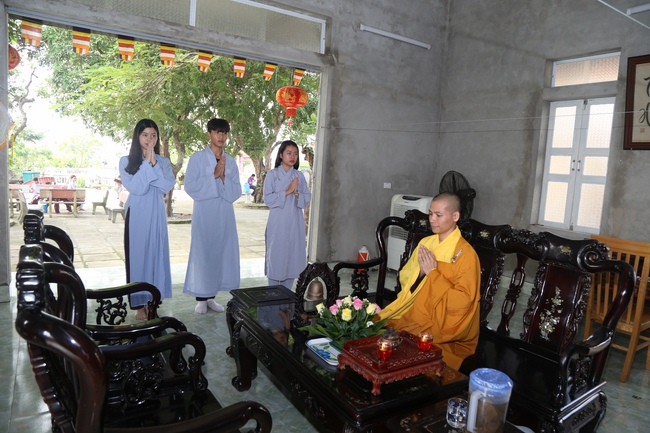 One - Day Retreat at Dong Cao Pagoda