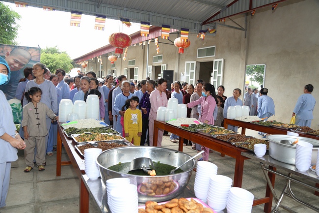 One - Day Retreat at Dong Cao Pagoda