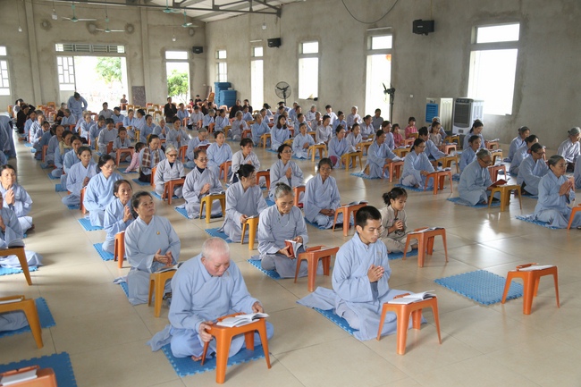 One - Day Retreat at Dong Cao Pagoda