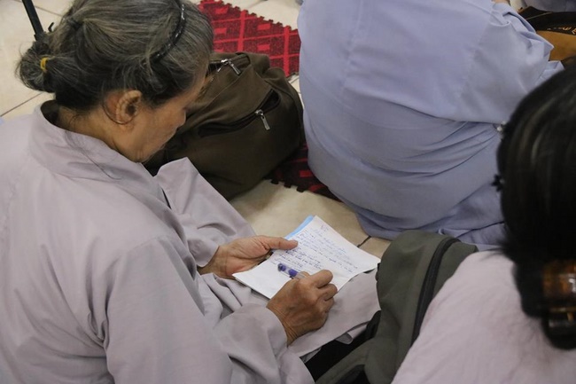 The One-Day Retreat at Hoa Phuc Pagoda in Ha Noi