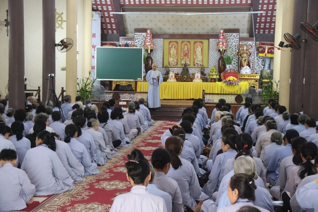 The One-Day Retreat at Hoa Phuc Pagoda in Ha Noi