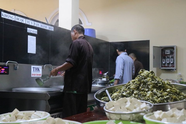 The One-Day Retreat at Hoa Phuc Pagoda in Ha Noi