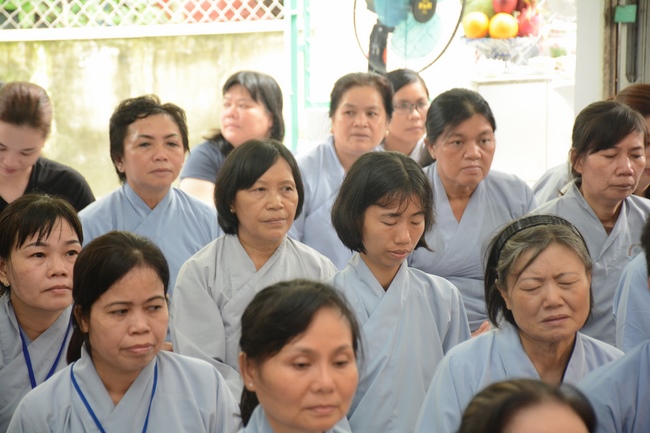 The  praying ceremony for rebirth and releasing creatures in Can Tho.