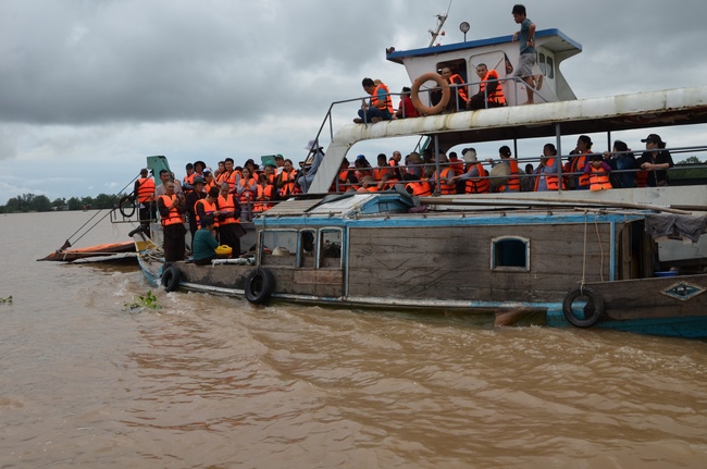 The  praying ceremony for rebirth and releasing creatures in Can Tho.