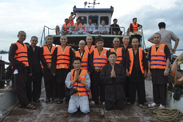 The  praying ceremony for rebirth and releasing creatures in Can Tho.